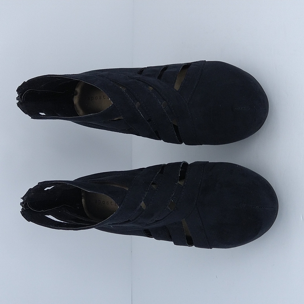 Apostrophe Choppy Black Faux Suede Ankle Bootie Size: 9